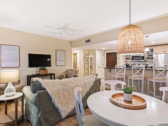 4th image of 9300 Baytowne Wharf Blvd #207/209