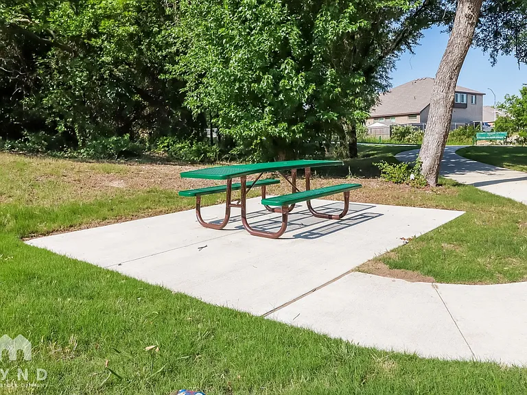 12325 Treeline Dr — Photo 17