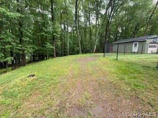 130 Whitlock Rd — Photo 5