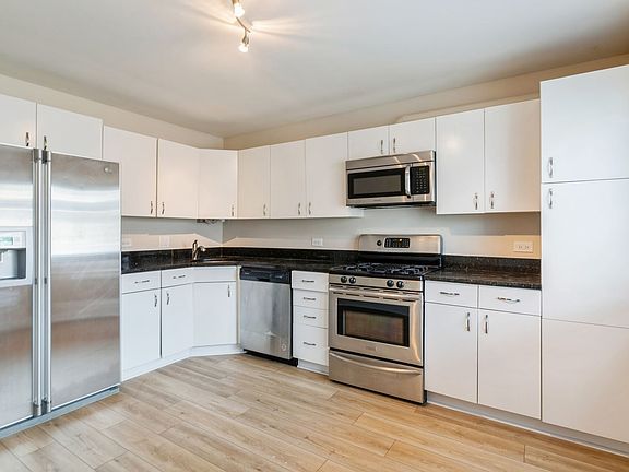 3rd image of 1230 Brown St APT 1W