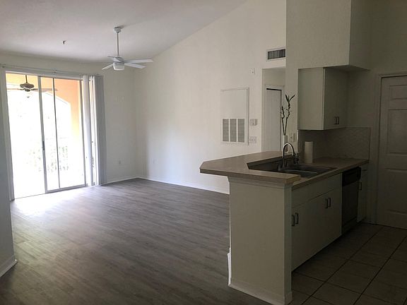 5th image of 4122 Central Sarasota Pkwy APT 1922
