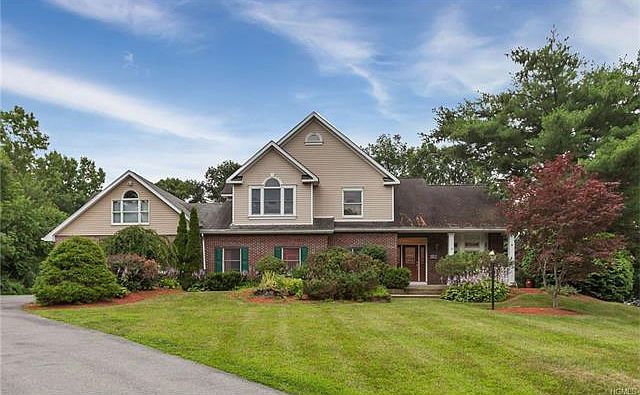 1st image of 1 Orchard Hill Vis