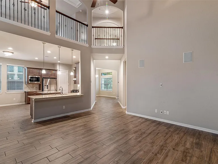 4702 Primrose Valley Ln — Photo 12