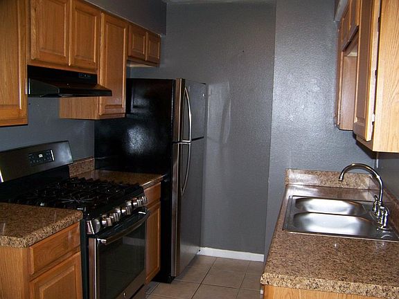 4th image of 1103 Cypress Gardens Blvd APT 39