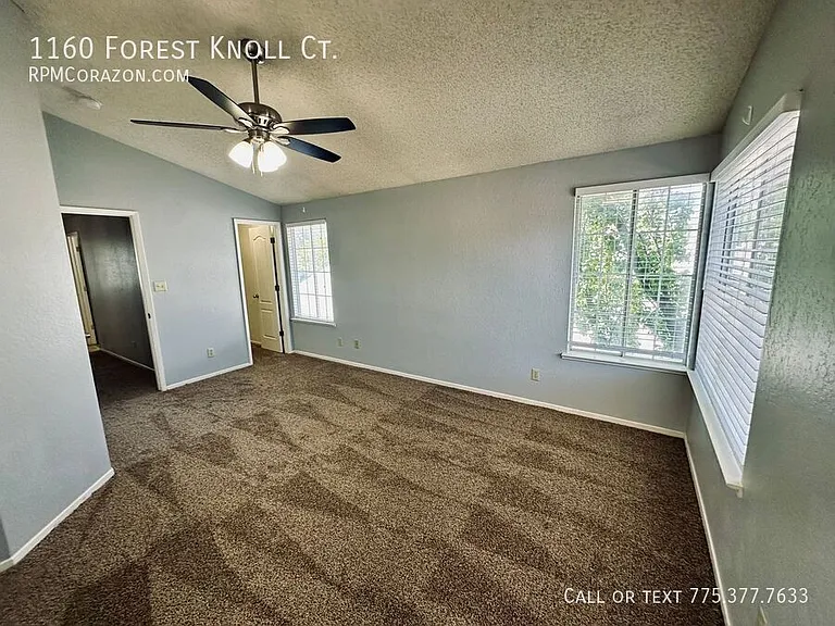 1160 Forest Knoll Ct — Photo 12