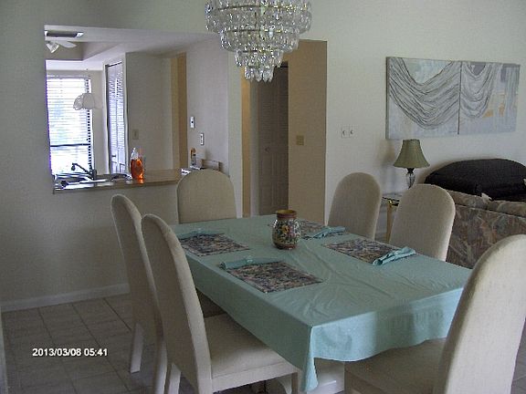 5th image of 2326 SW 17th Dr