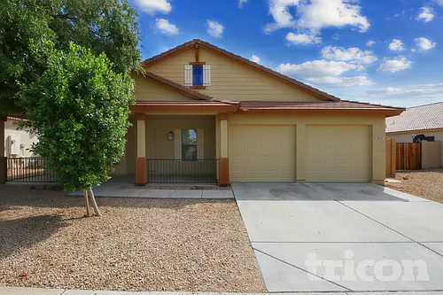 8529 W Hughes Dr Photo 1