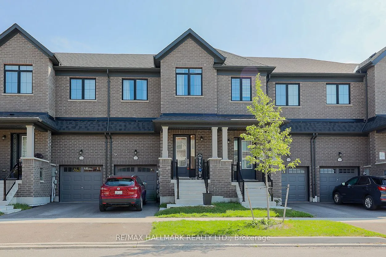3 bed, $2,900 — Photo 1
