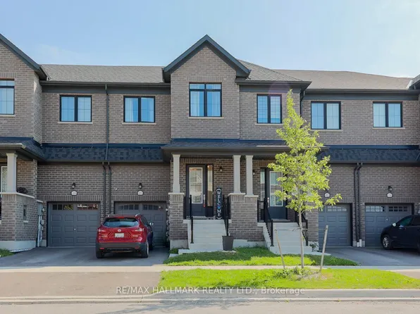 1090 Lockie Dr, Oshawa, ON L1L 0R9