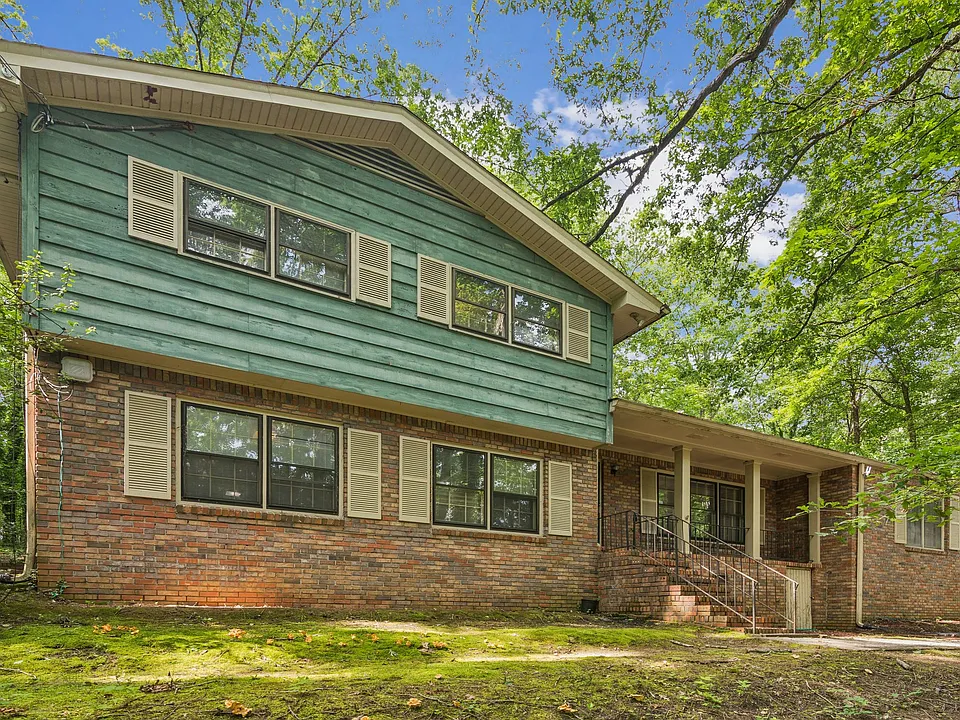 2600 Lantern Ln