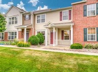 11040 Fergus St NE UNIT E, Blaine, MN 55449