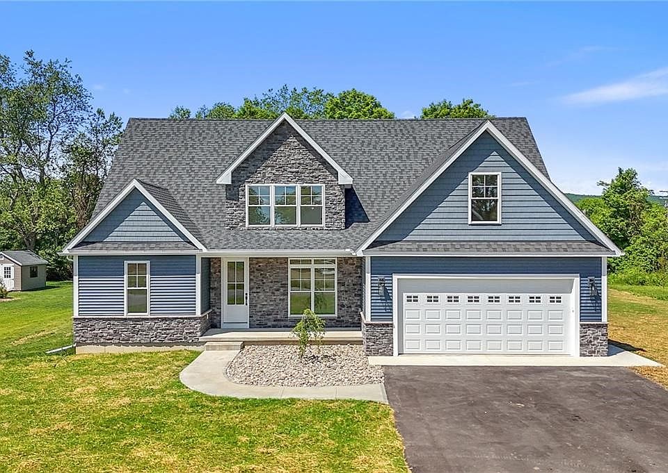 1st image of 12 Quarry Ln