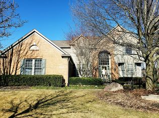 3808 Piedmonte Dr, Rochester, MI 48306