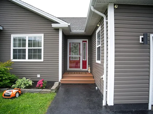 17 Hann Crescent, Corner Brook, NL A2H7K2
