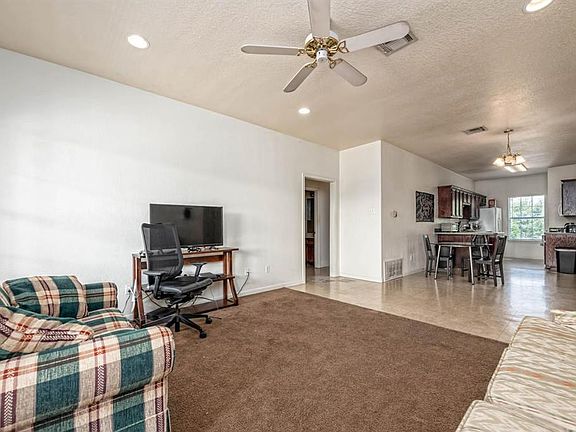 3rd image of 1403 Wood Ave #A & B