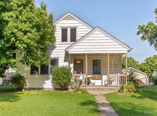 612 Locust St, Red Bud, IL 62278