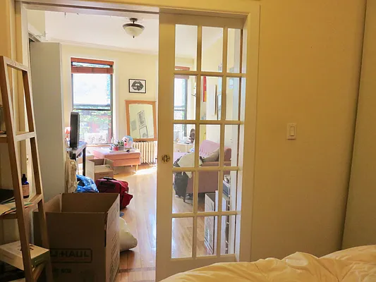 Rented by Space Real Estate | media 35