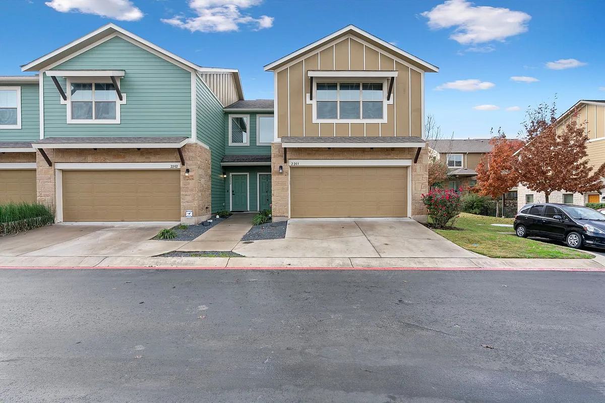 Building Photo - 516 E Slaughter Ln #2203