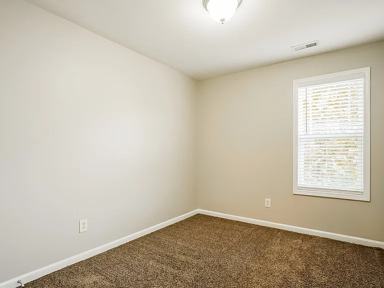 146 Willowbrook Cir — Photo 16