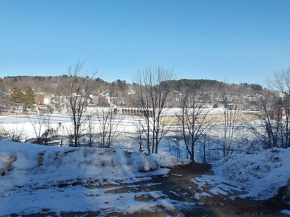 3rd image of 32 Federal Road