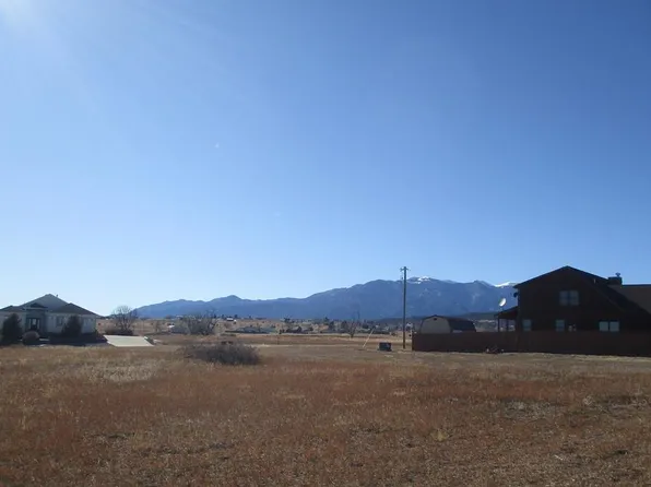 141 Cuerno Verde Blvd, Colorado City, CO 81019