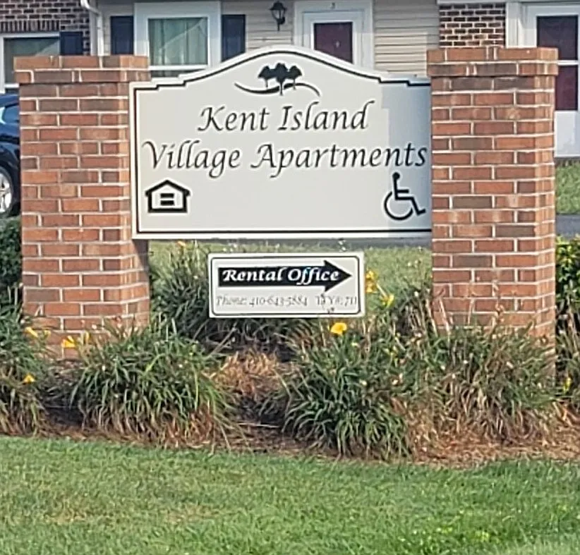 Kent Island Village — Photo 1