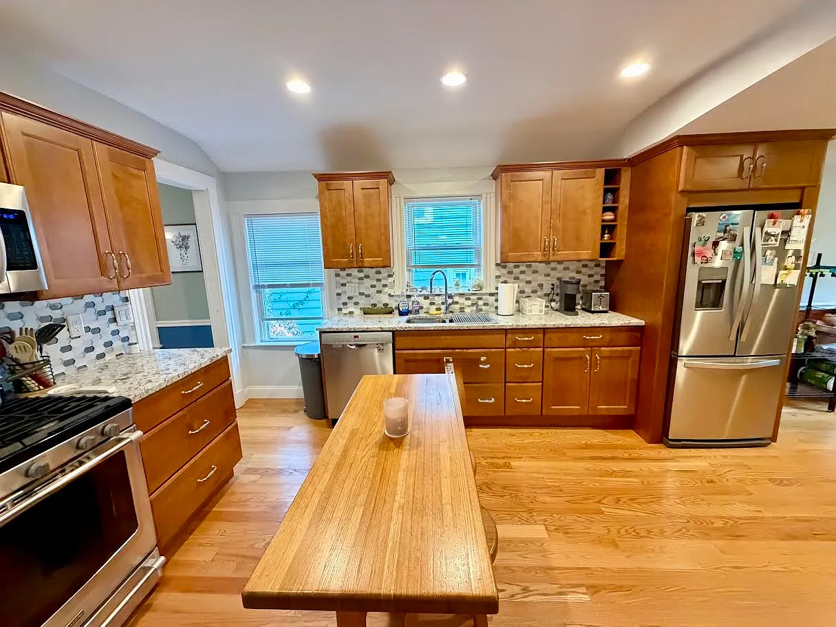 2 bed, $3,000 — Photo 3