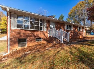 110 Gamble Dr, Winston Salem, NC 27103