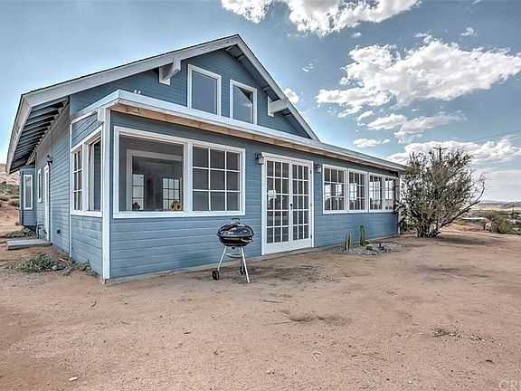 3rd image of 61253 Alta Loma Dr