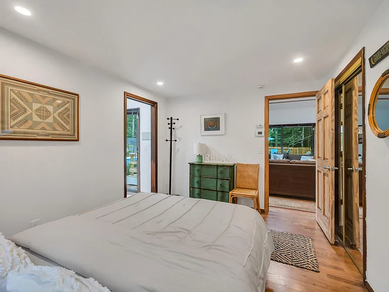 10 Harbor View Ln — Photo 37