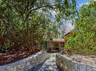 10 Gibson St, Highlands, NC 28741