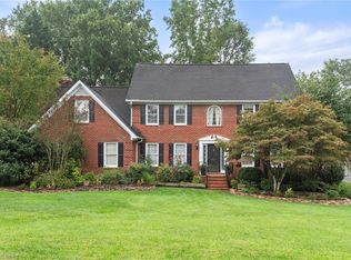 3803 Buncombe Dr, Greensboro, NC 27407