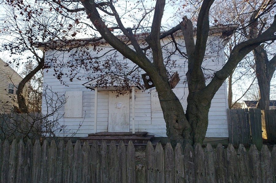 1st image of 18 Davidson St