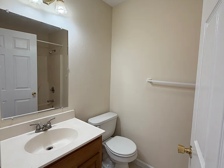 417 Fairgrounds Rd #22 — Photo 6