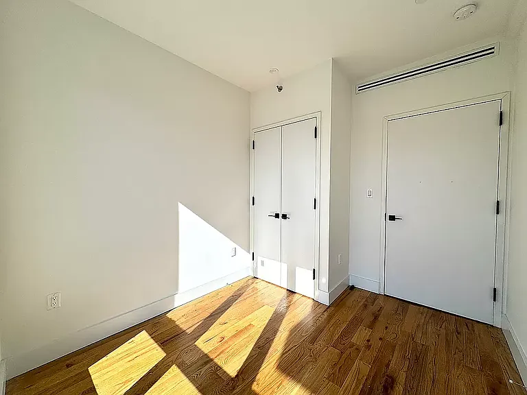516 Herkimer St #3B — Photo 14