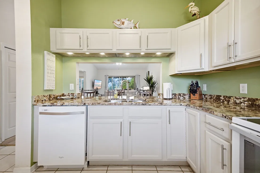 2 bed, 1070 sqft, $3,500 — Photo 3
