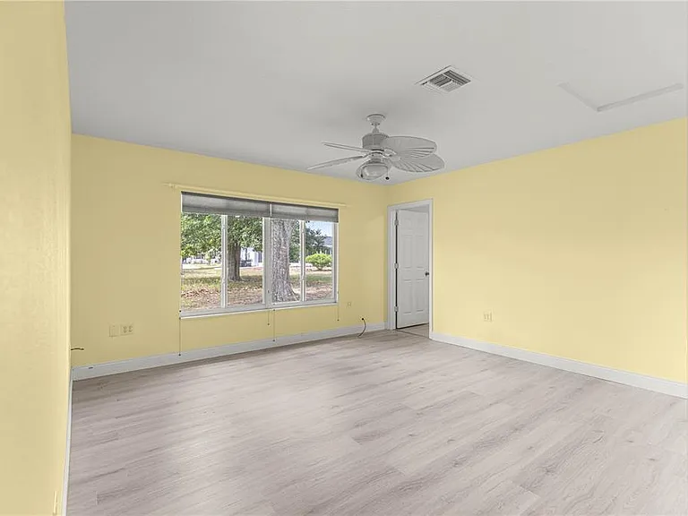 8470 SW 107th Pl — Photo 7