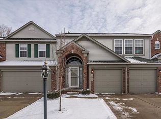 49049 Hawksburry Rd, Canton, MI 48188