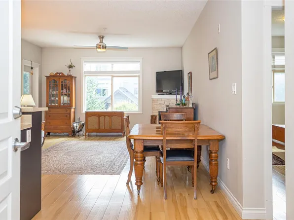 2117 Meredith Rd #207, Nanaimo, BC V9S 2N2