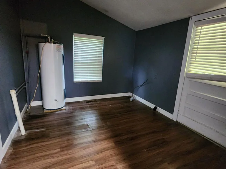 516 Forest Ave — Photo 13