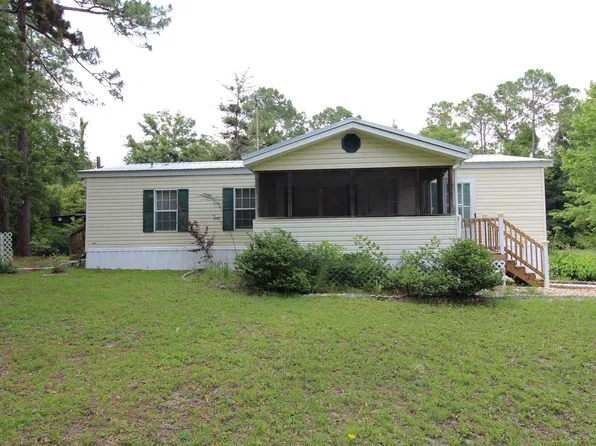 26 Robin Nest Ln, Crawfordville, FL 32327