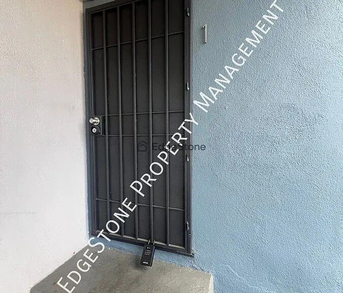 1024 Pico Blvd #1 — Photo 15