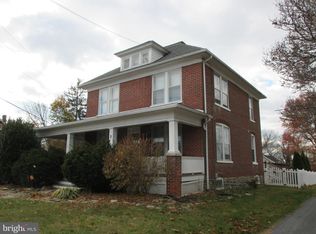 2 N Main St, Jacobus, PA 17407