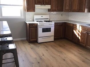 61 E Gloucester Pike, Barrington, NJ 08007
