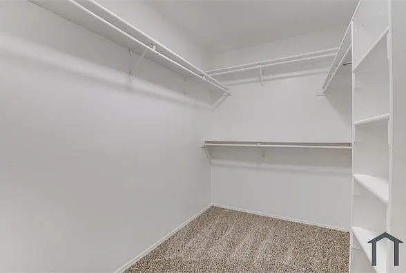 434 Wellington Dr — Photo 7