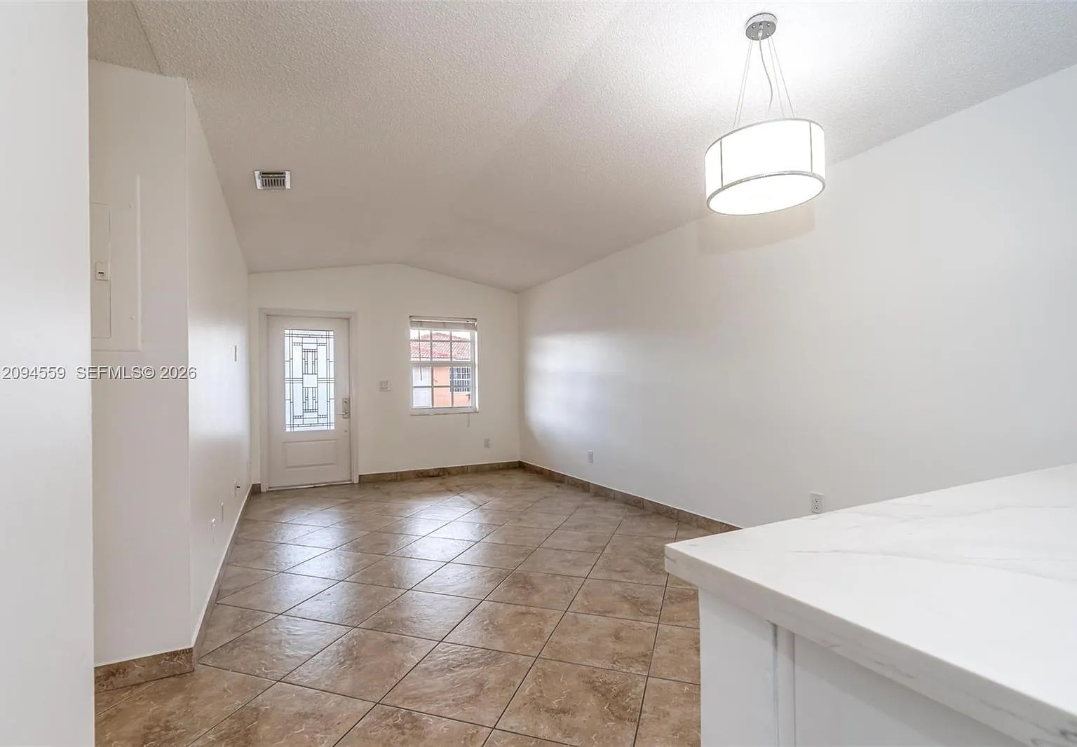 Galeria Ii Condo — Photo 4