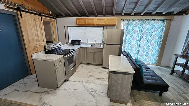 560 Mountain Dr #29 — Photo 11