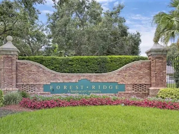8895 Lake Park Cir S, Davie, FL 33328