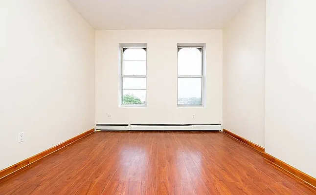 Rented by Skyhigh Realty NYC LLC | media 4