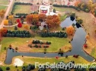 11000 Roberts Rd, Stockbridge, MI 49285